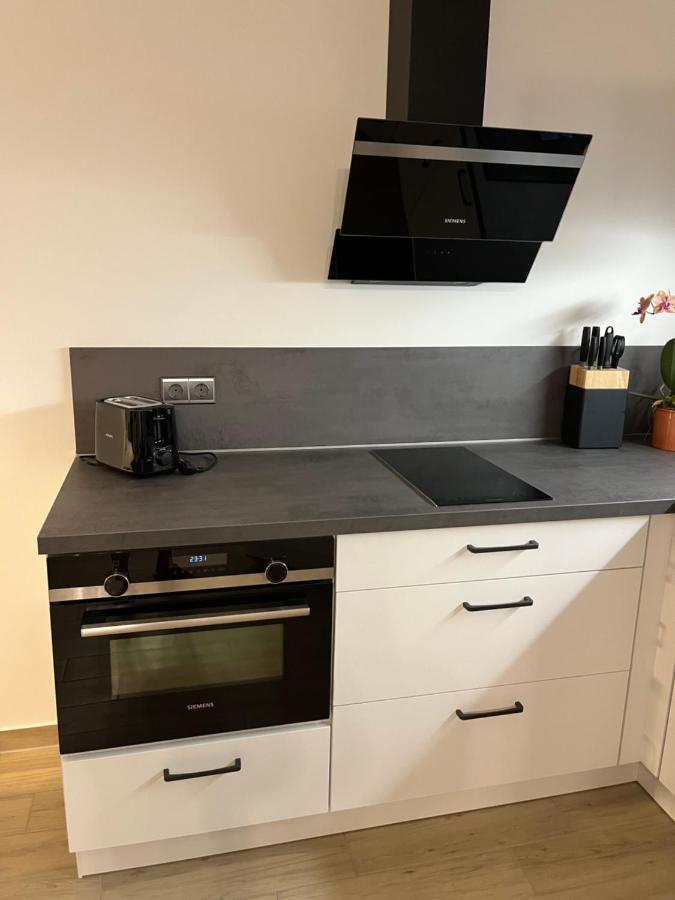 Neu Sanierte Wohnung Fuer 2-4 P Eschwege Exterior foto